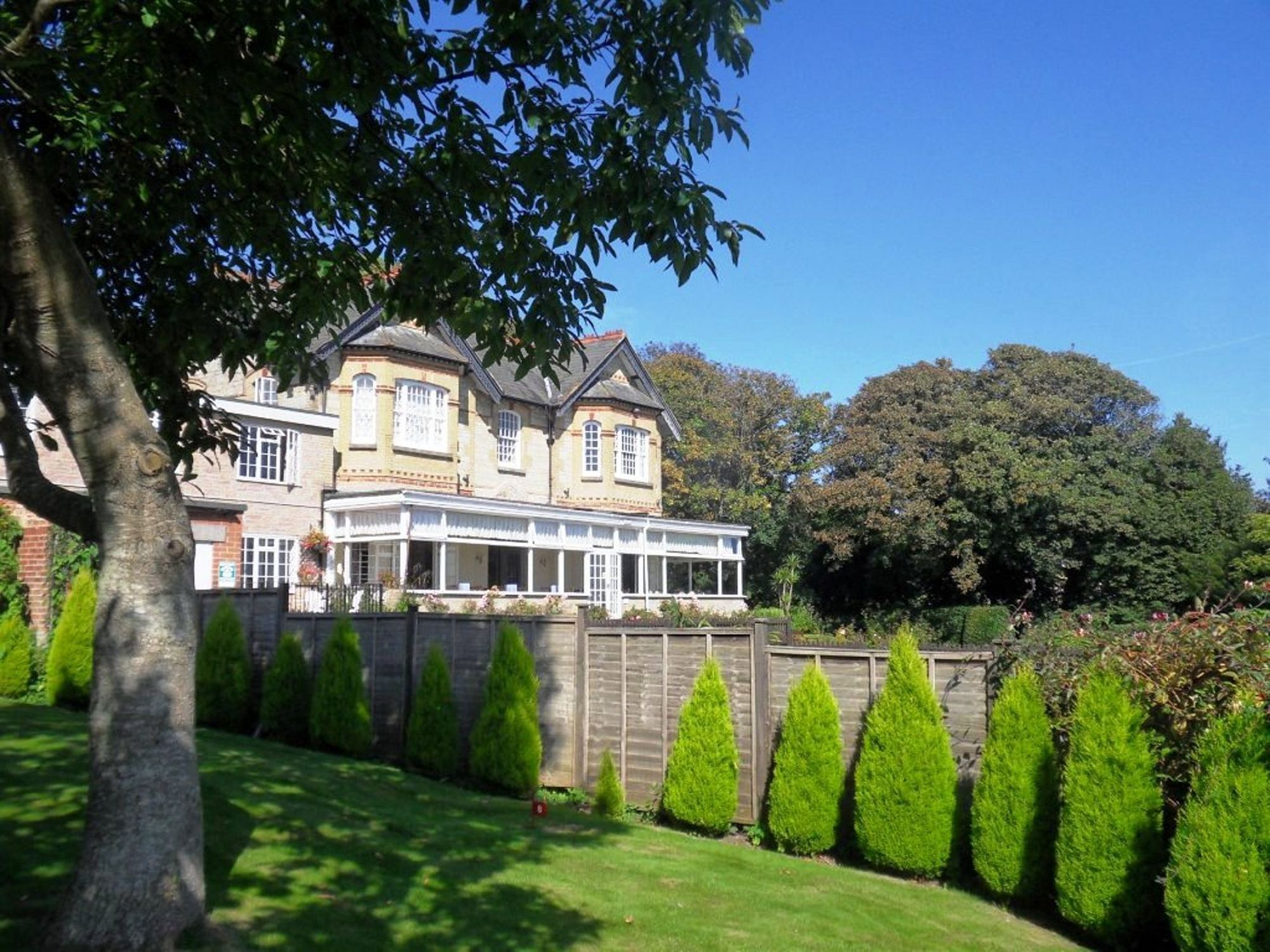 Luccombe Manor Country House Hotel Shanklin Exterior photo